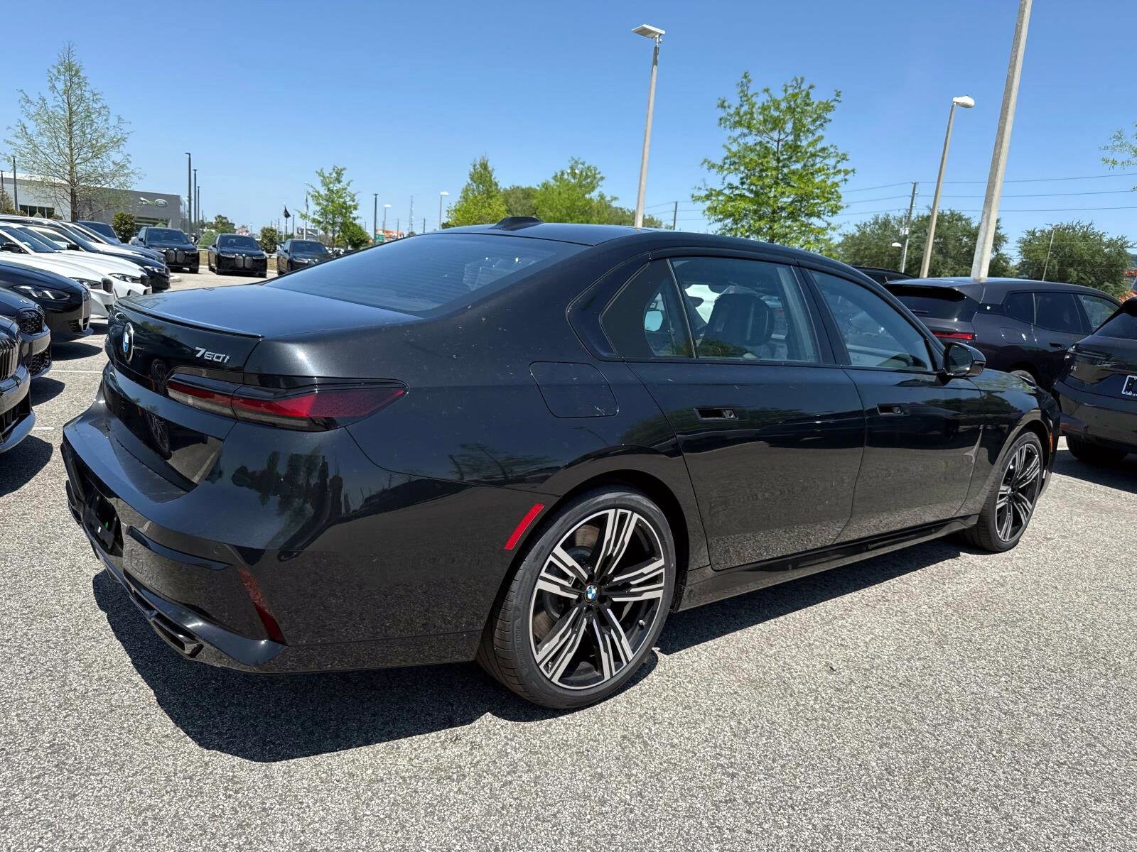 2025 Bmw 760i 760i xDrive photo 3