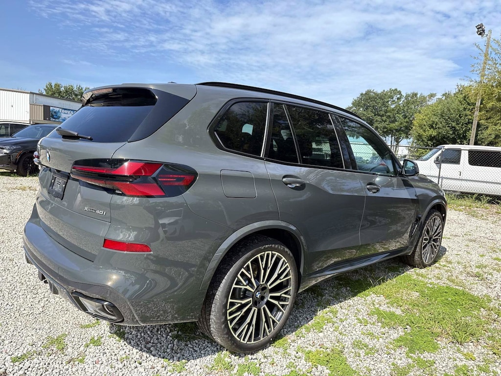 New 2026 BMW X5 xDrive40i xDrive40i Sports Activity Vehicle