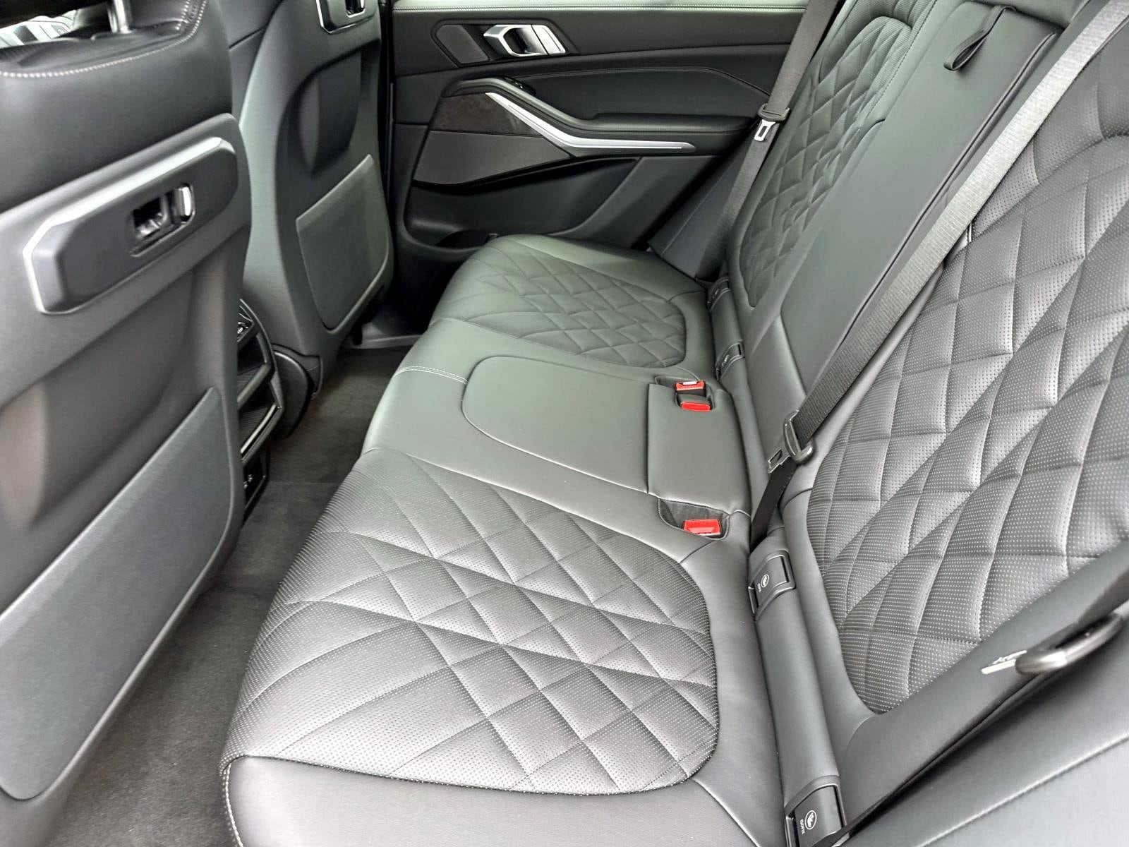 2026 BMW X5 50e - Photo 12