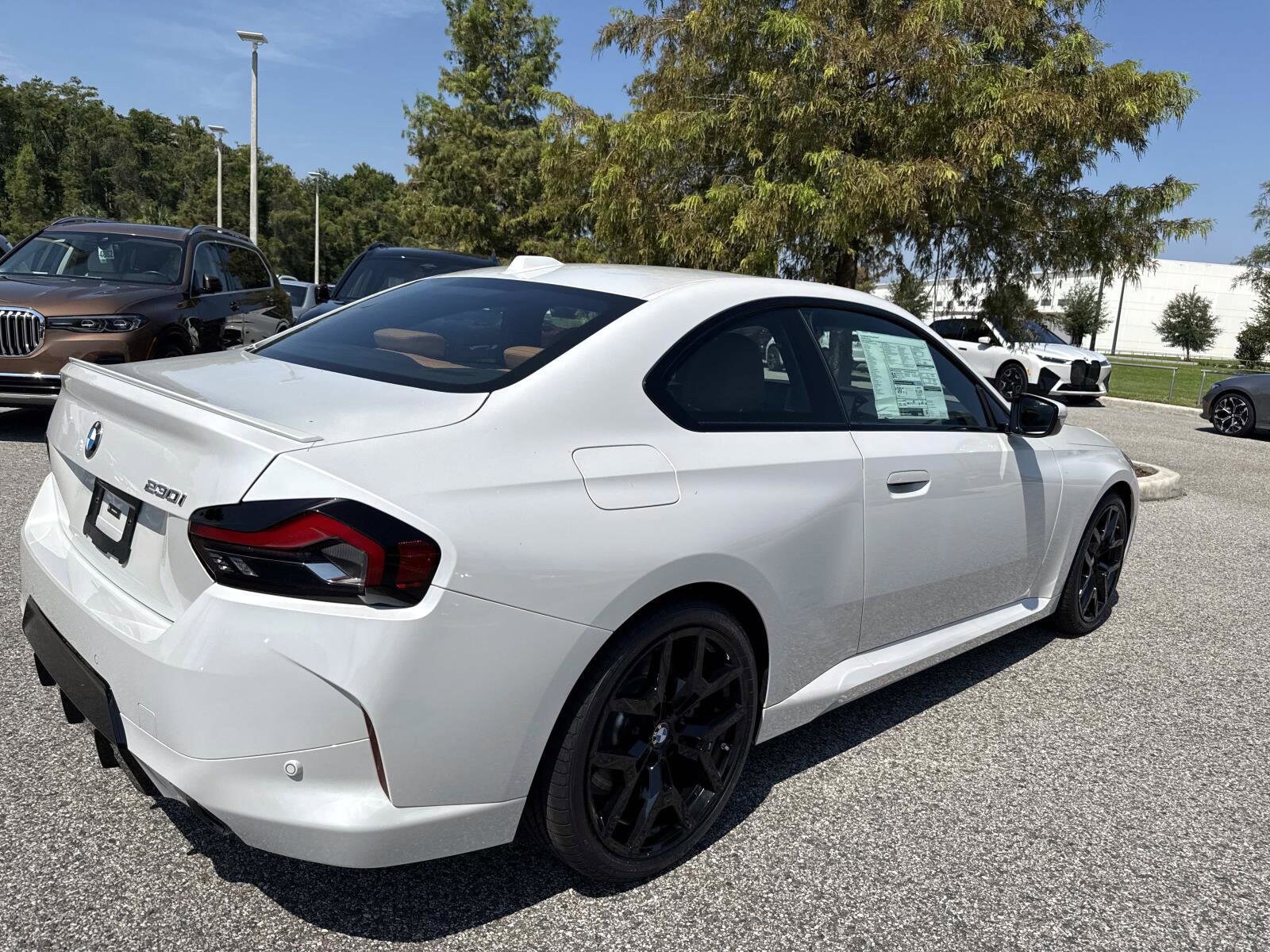 2025 Bmw 230i Coupe photo 3