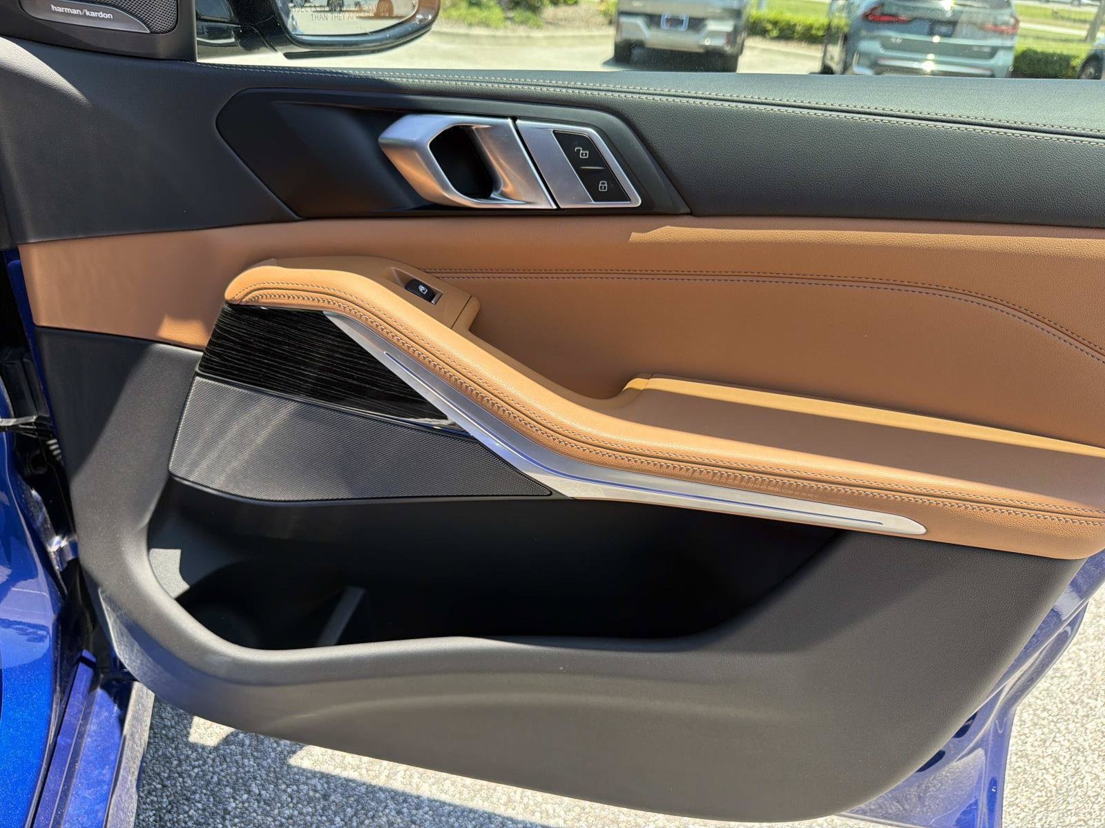 2025 BMW X5 M60i - Photo 12
