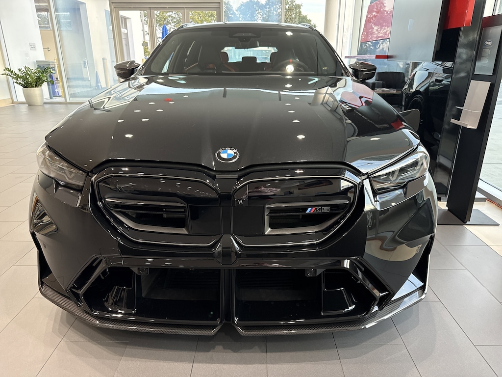New 2026 BMW M5 Touring
