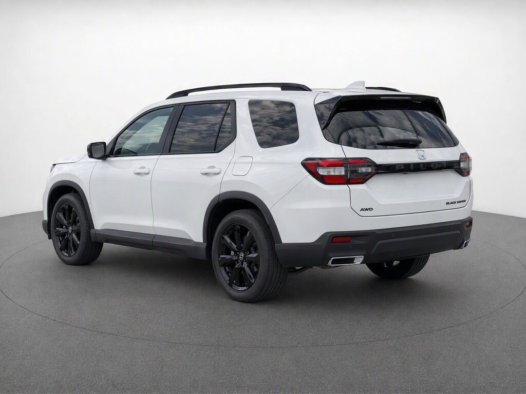 Used 2025 Honda Pilot SUV
