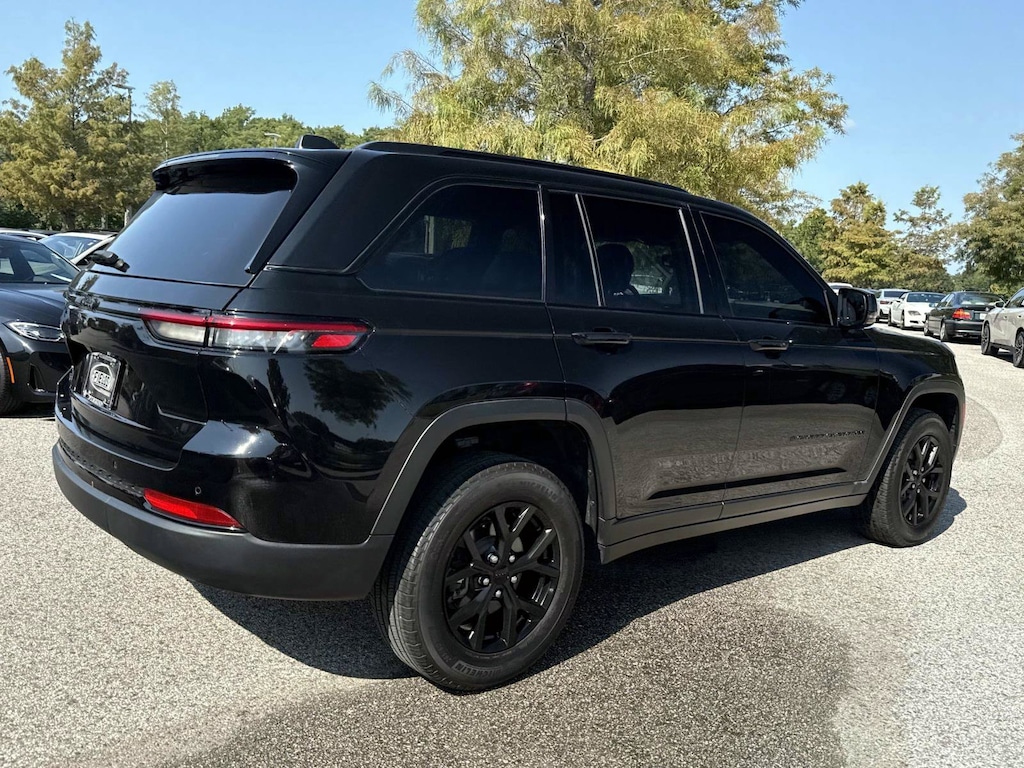 Used 2024 Jeep Grand Cherokee SUV