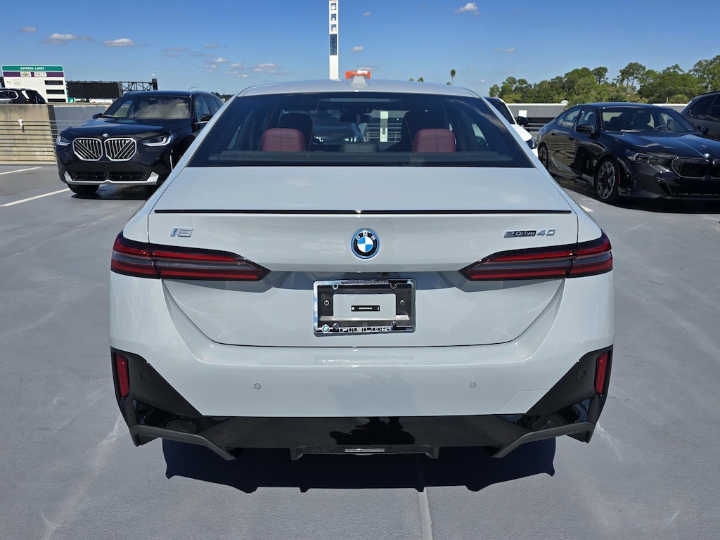 New 2026 BMW i5 eDrive40 Sedan