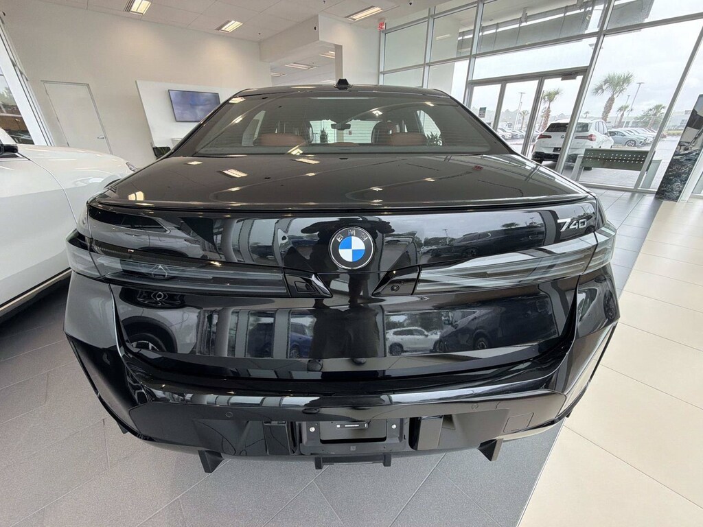 New 2027 BMW 7 Series 740i Sedan