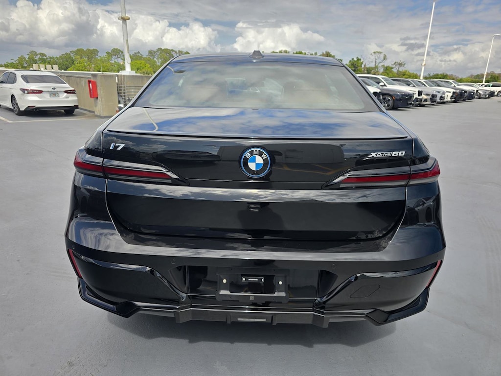 New 2026 BMW i7 xDrive60 Sedan