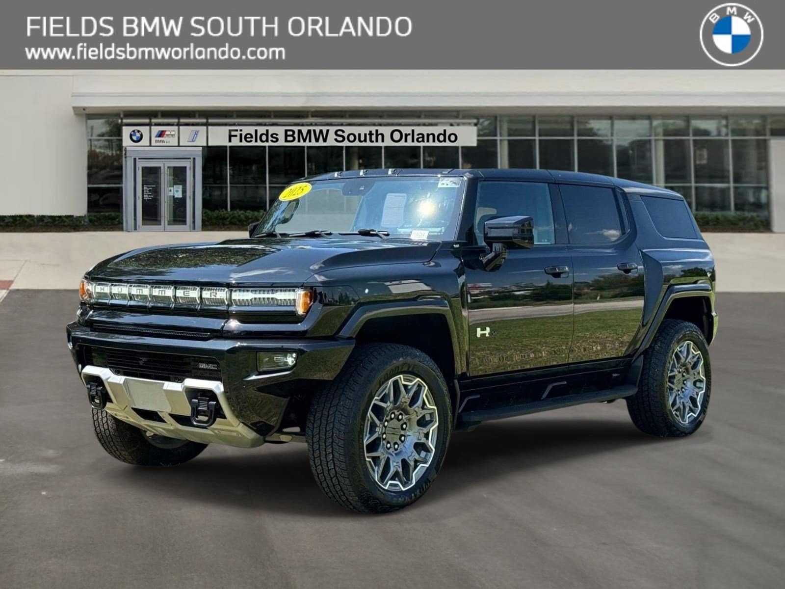 2025 GMC Hummer EV 3X SUV's photo