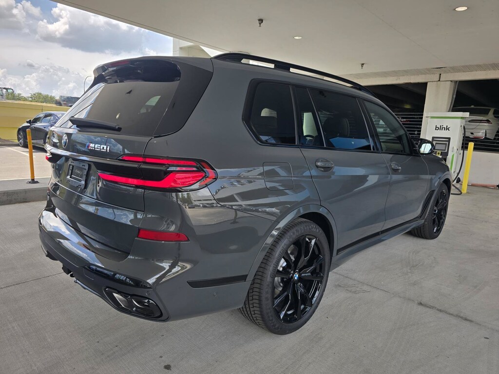 New 2027 BMW X7 M60i M60i Sports Activity Vehicle