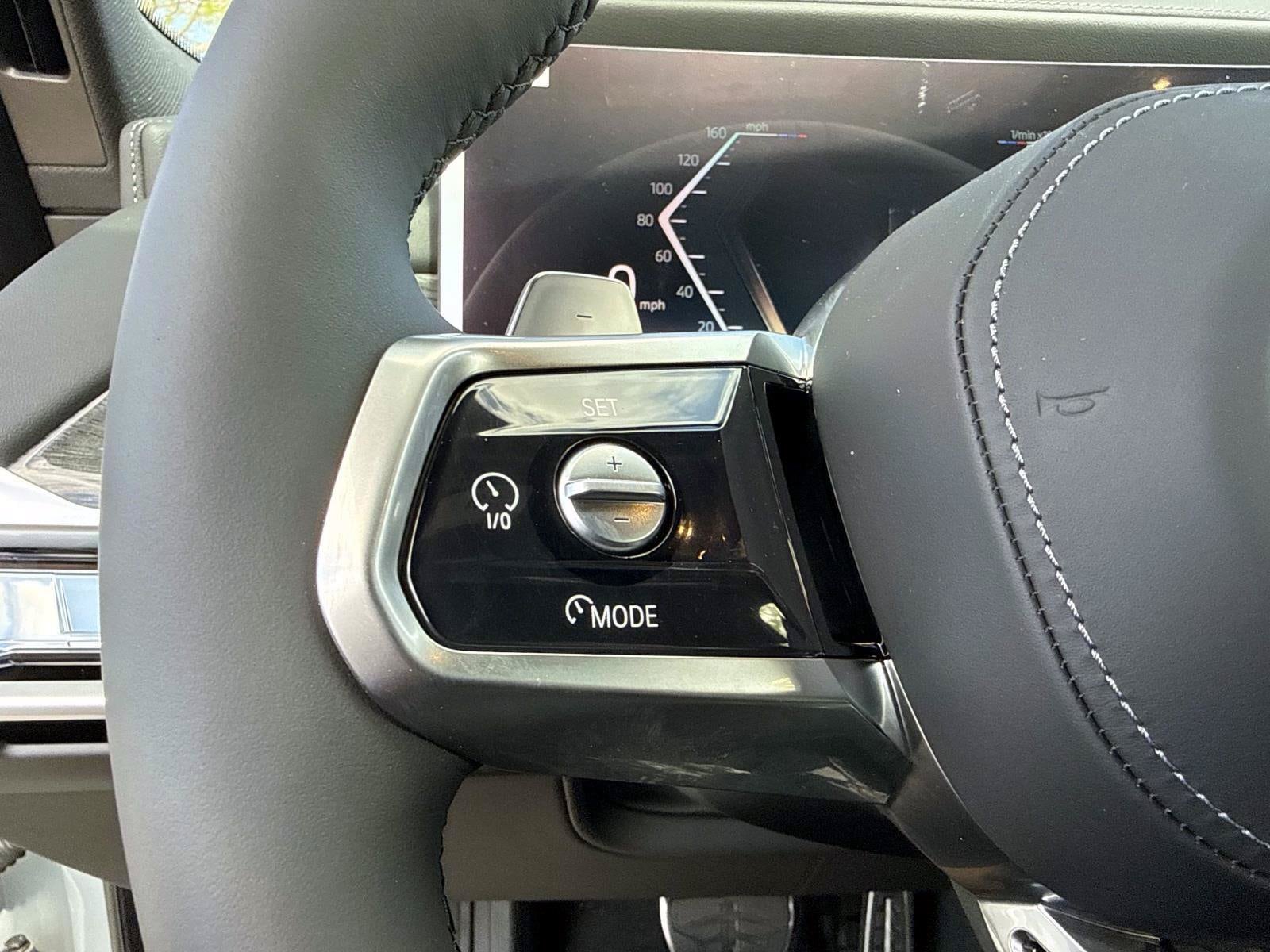 2025 BMW 7 Series 760i - Photo 34