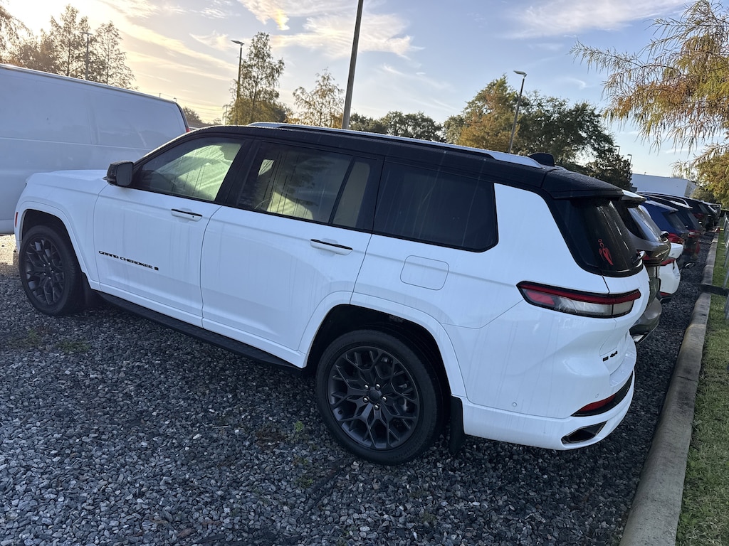 Used 2023 Jeep Grand Cherokee L Summit Reserve SUV