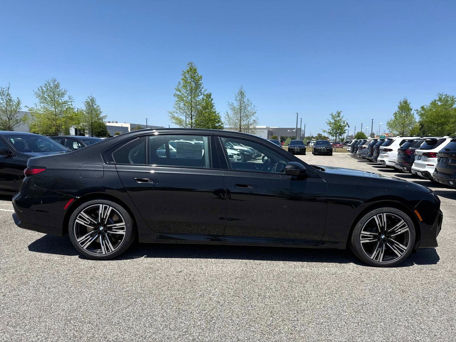 2025 Bmw 760i 760i xDrive photo 2