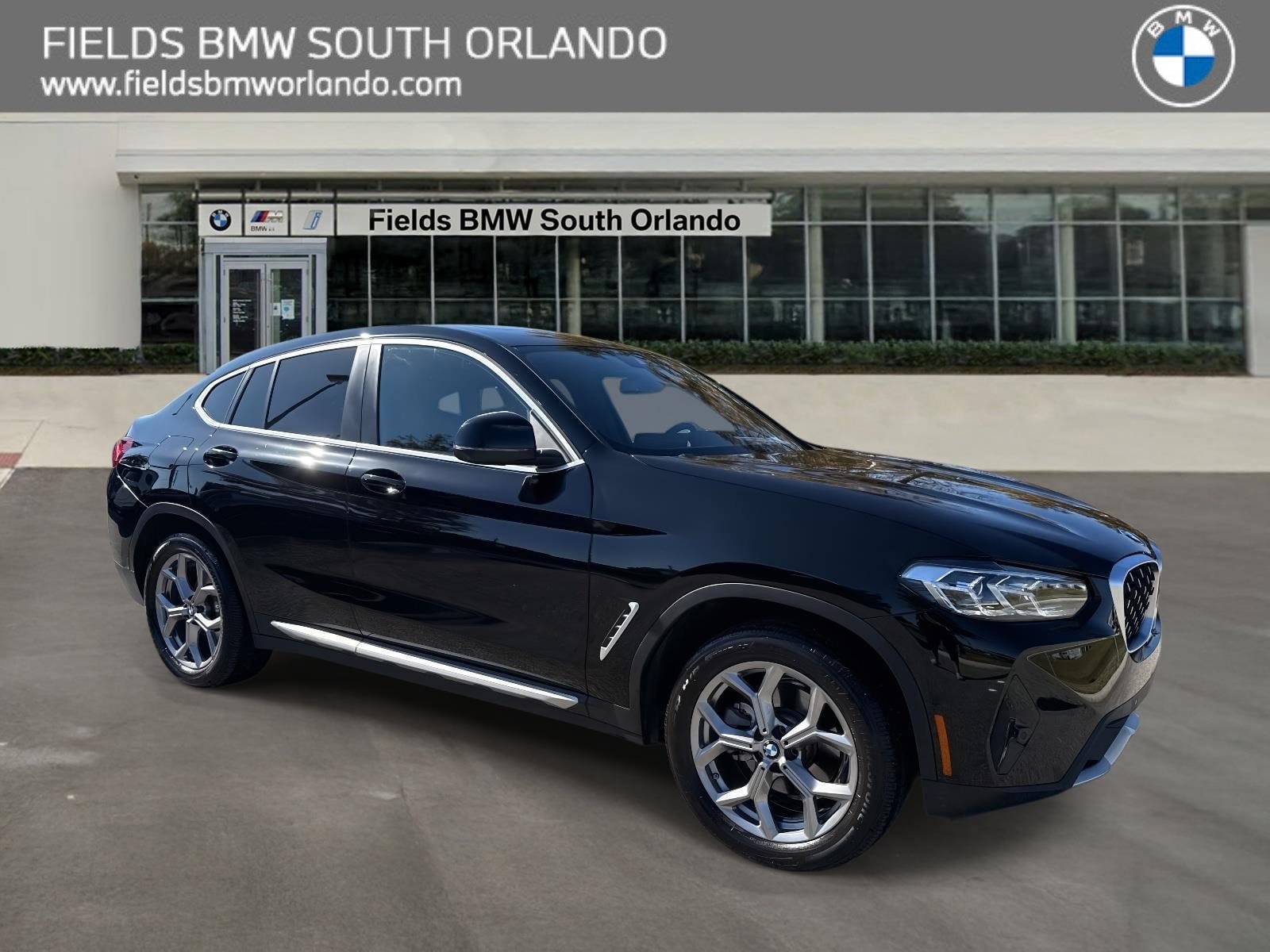 2025 BMW X4 30i's photo