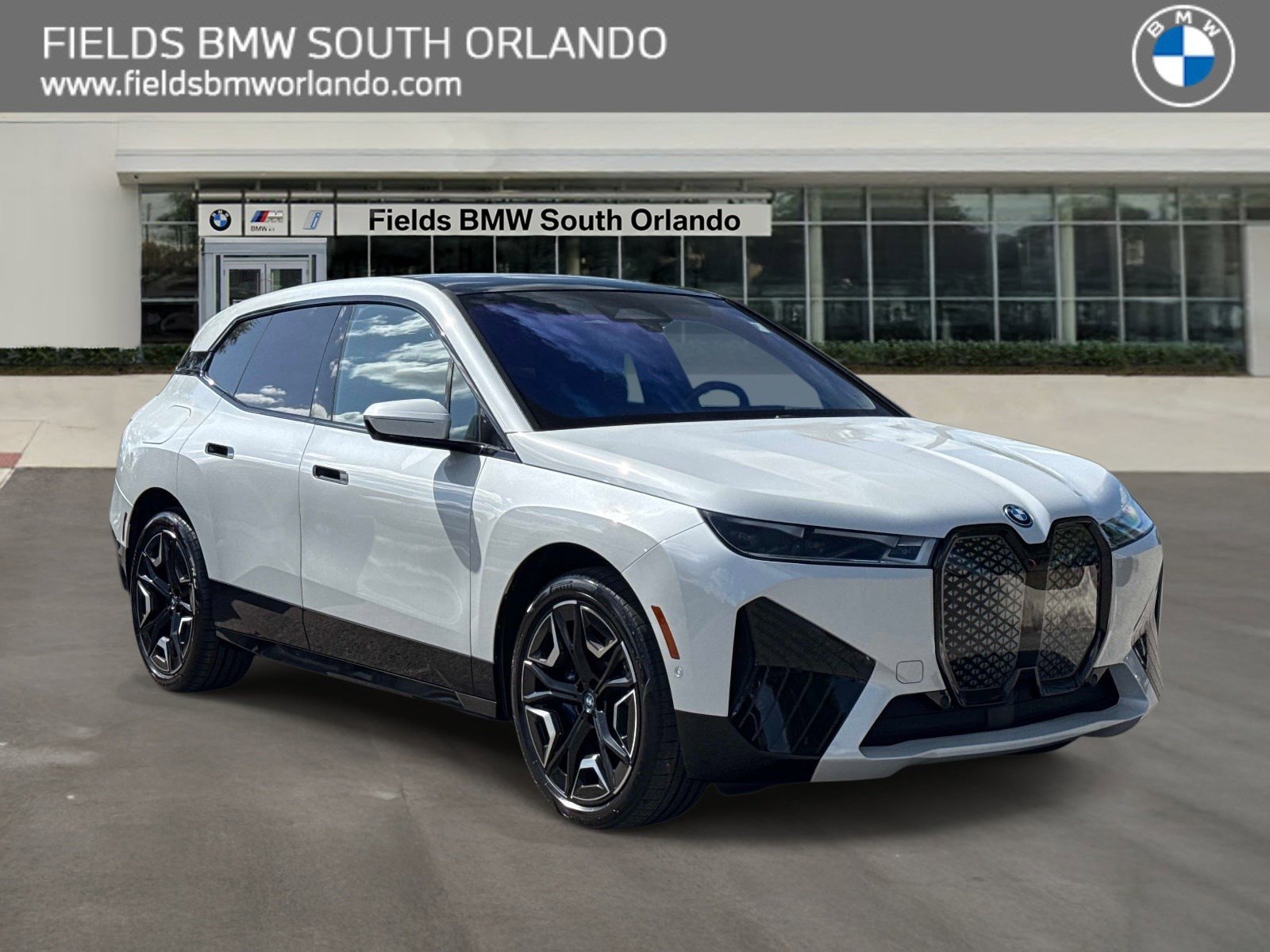 2023 BMW iX xDrive50's photo
