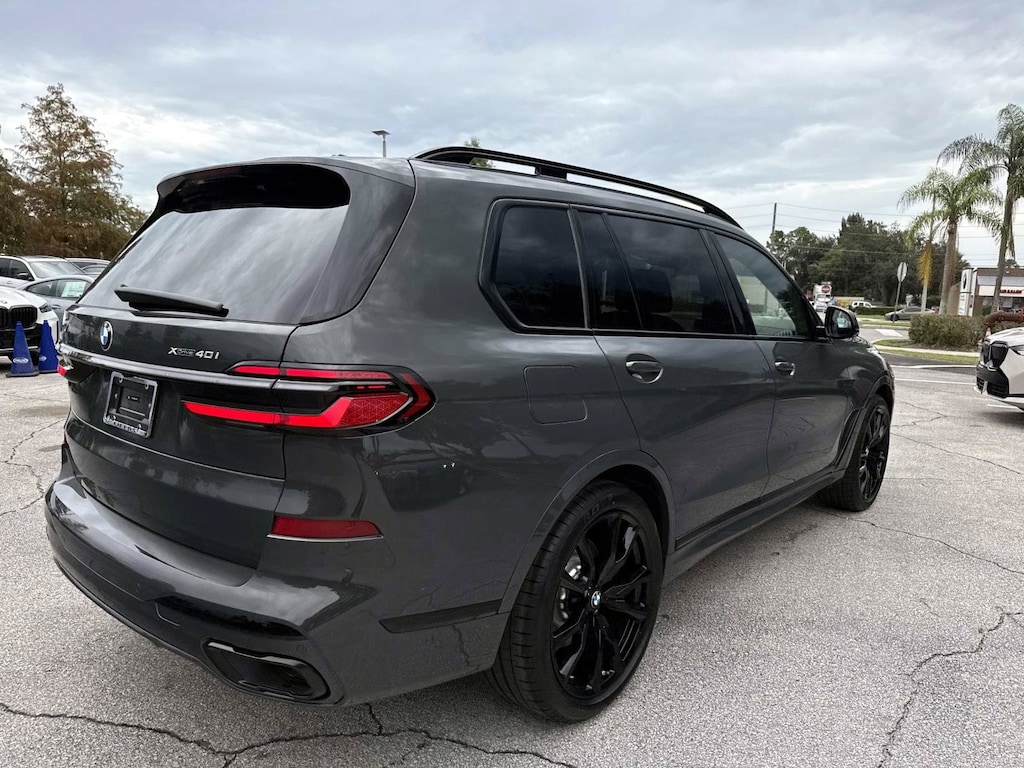 New 2027 BMW X7 xDrive40i xDrive40i Sports Activity Vehicle