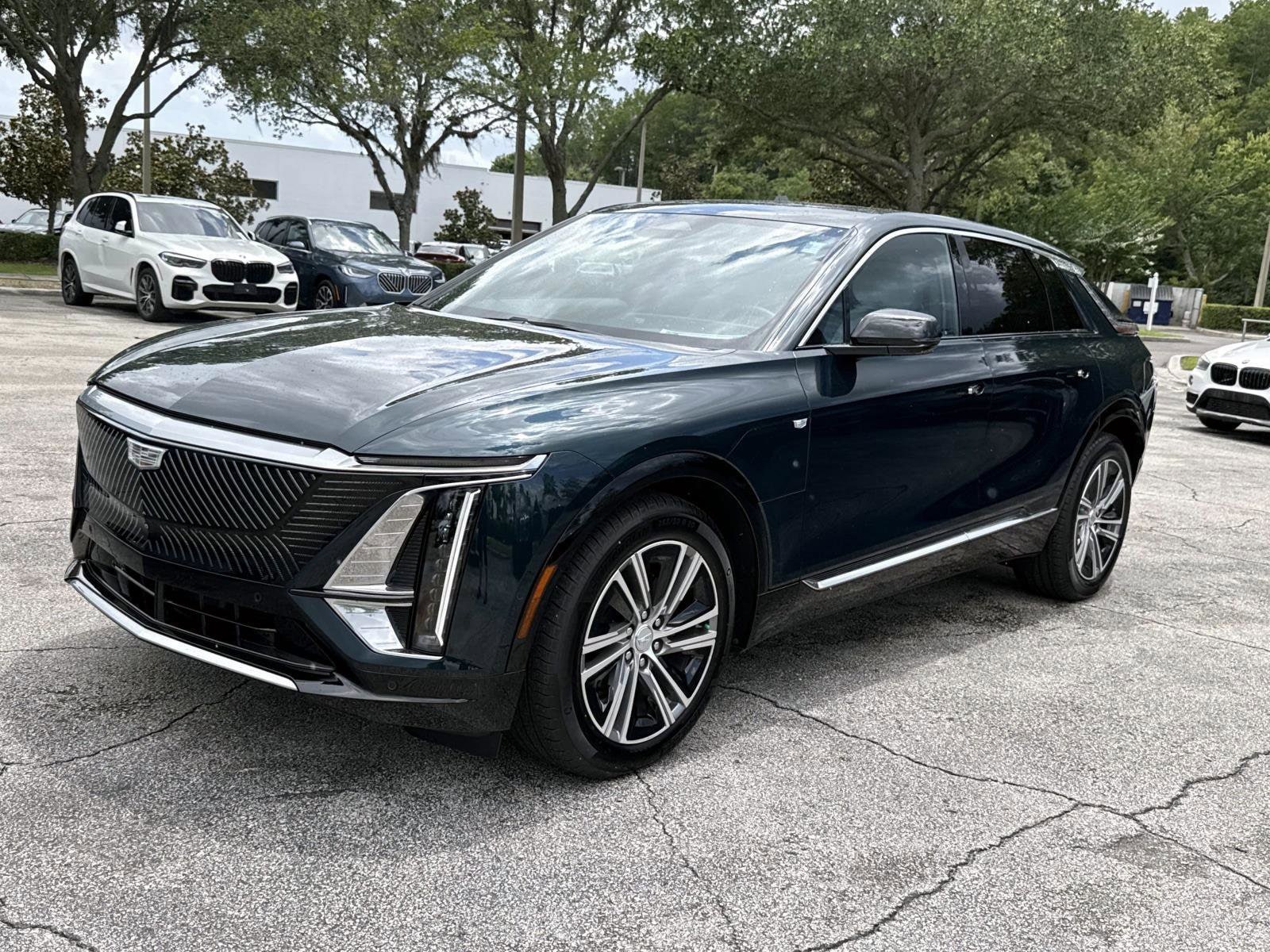 2024 Cadillac LYRIQ Luxury 1 - Photo 7