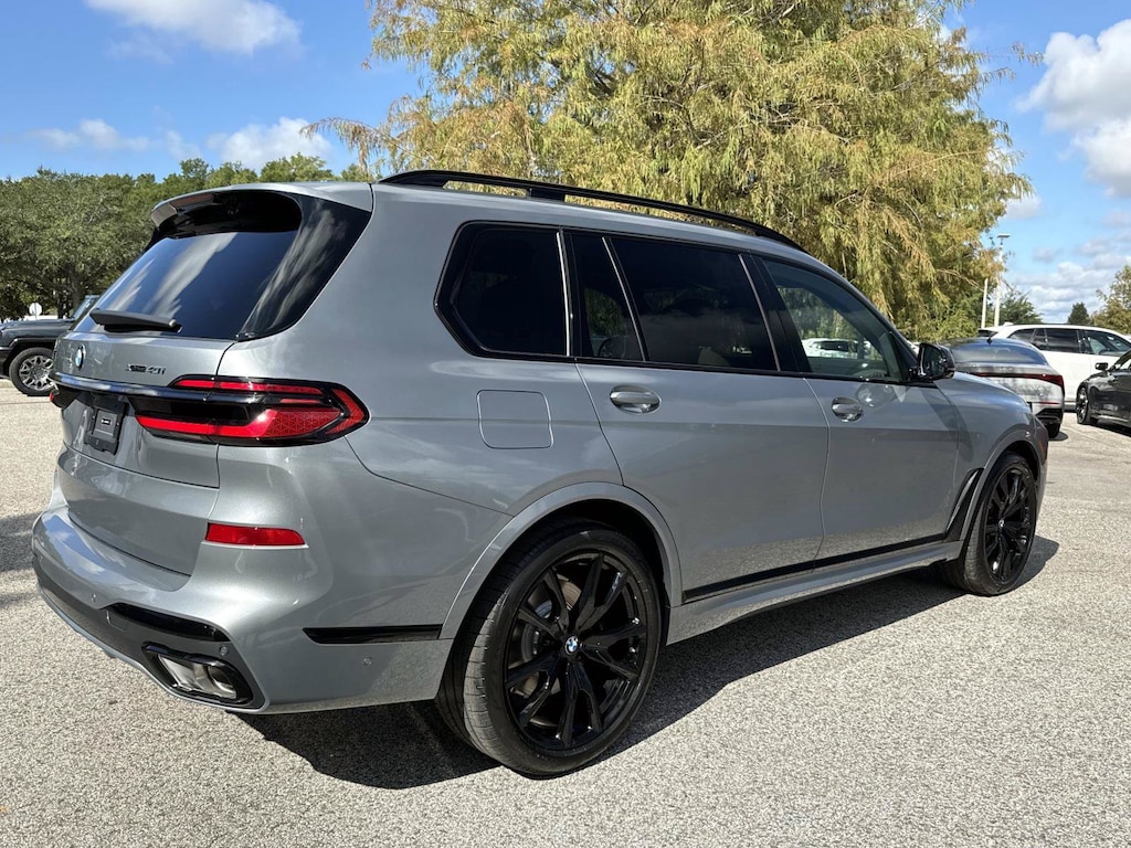 New 2027 BMW X7 xDrive40i xDrive40i Sports Activity Vehicle