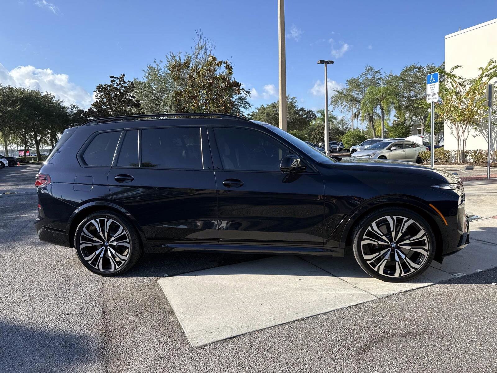 2024 Bmw X7 M60i photo 2