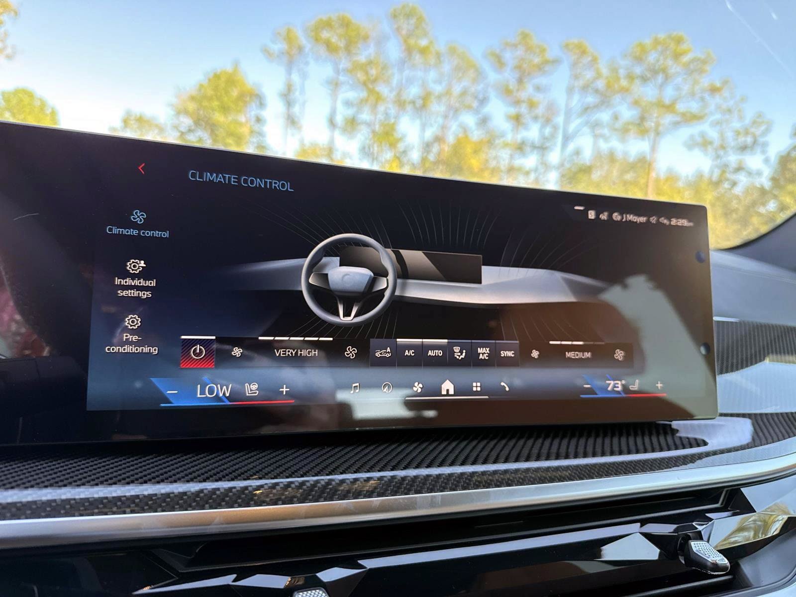 2026 BMW X5 M60i - Photo 27