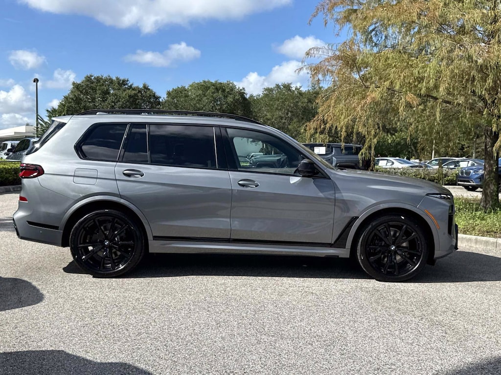 New 2027 BMW X7 xDrive40i xDrive40i Sports Activity Vehicle