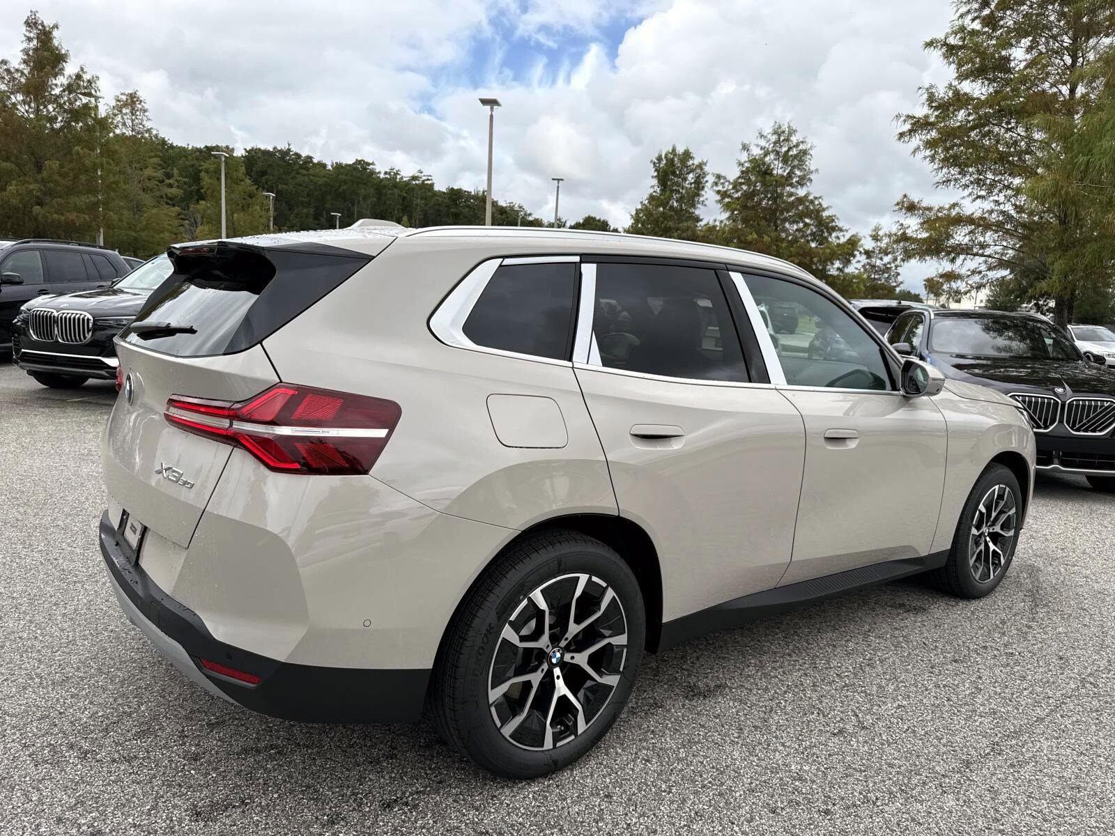 2026 Bmw X3 photo 3