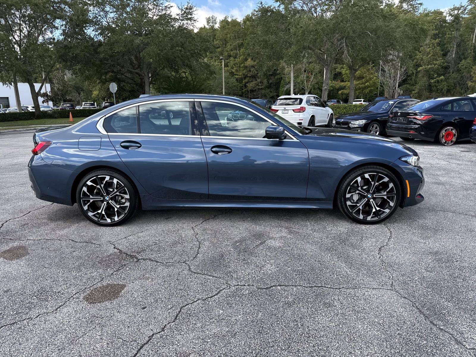 2025 Bmw 330i photo 2