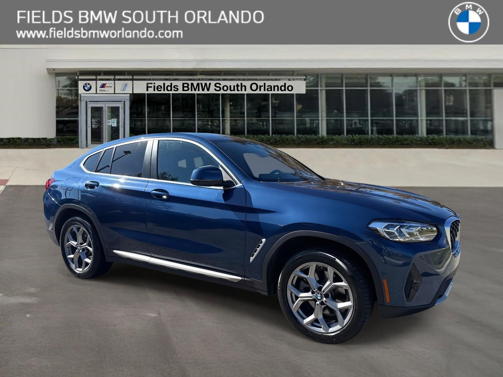 2025 BMW X4 30i's photo