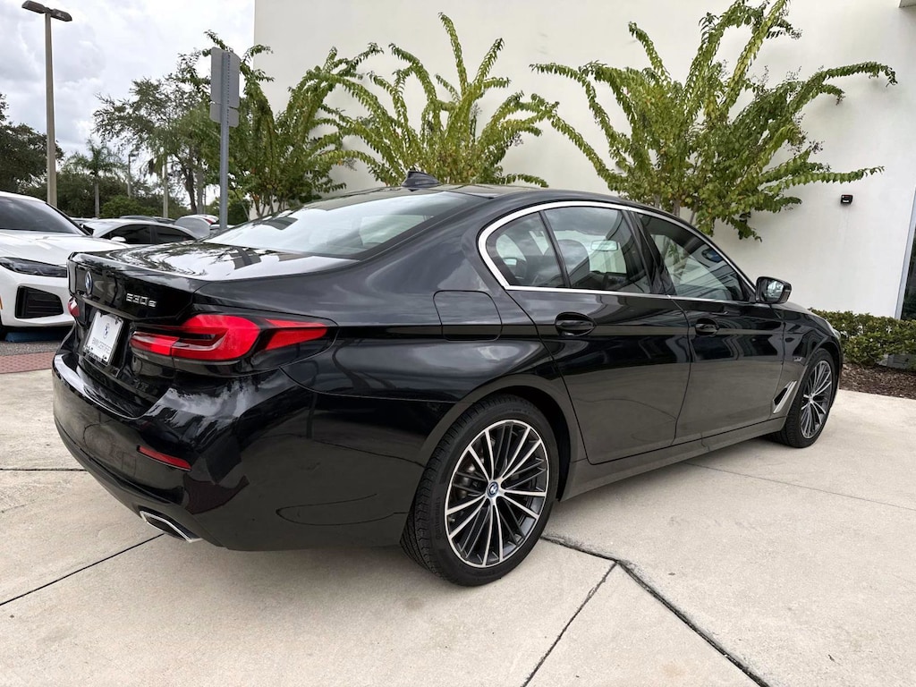 Certified 2022 BMW 5 Series 530e Sedan