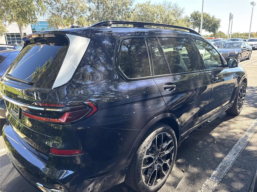 New 2026 BMW X7 xDrive40i xDrive40i Sports Activity Vehicle