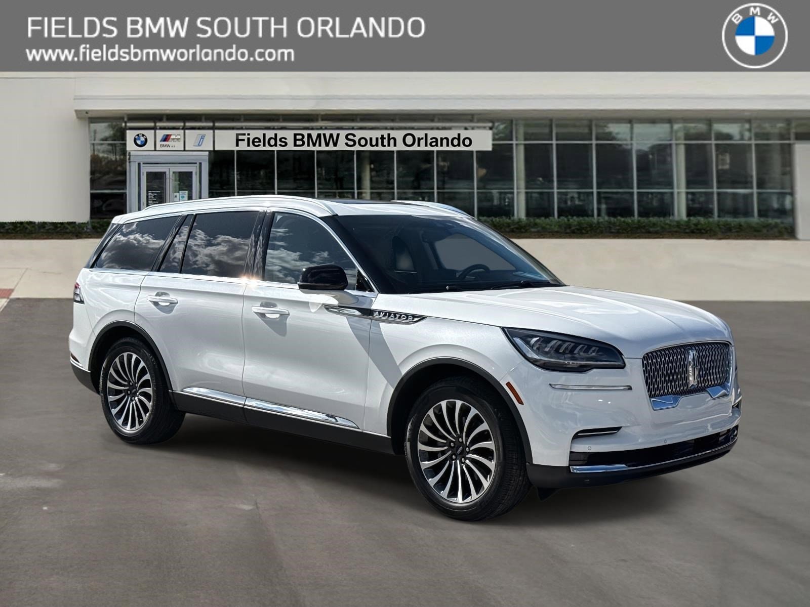 2024 Lincoln Aviator Premiere's photo