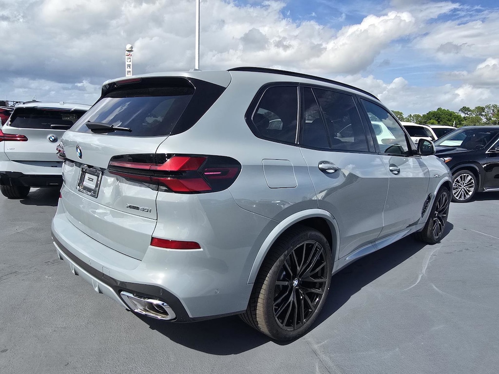 New 2026 BMW X5 xDrive40i xDrive40i Sports Activity Vehicle