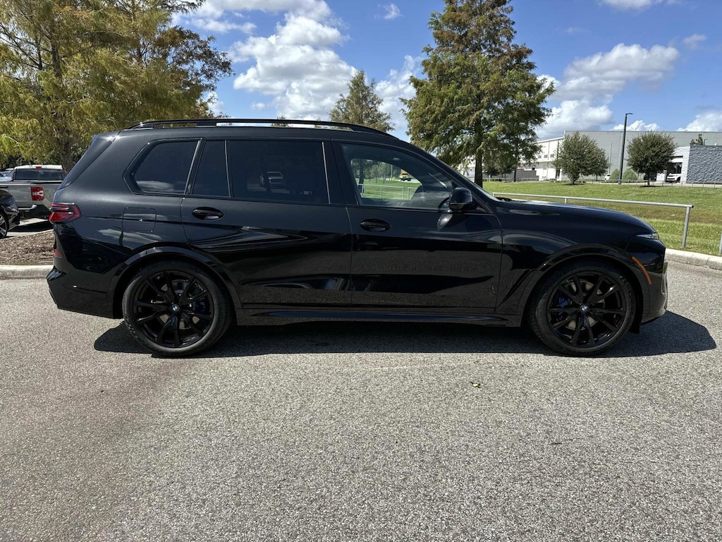 New 2026 BMW X7 xDrive40i xDrive40i Sports Activity Vehicle