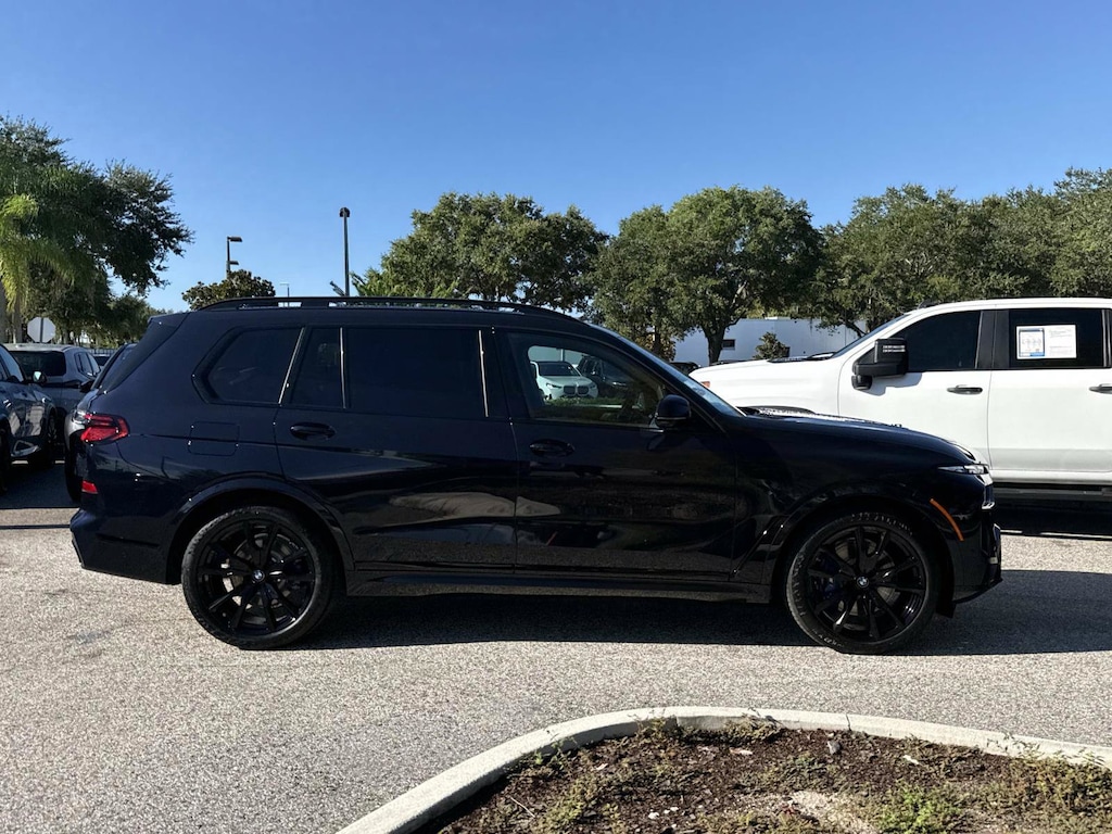 New 2027 BMW X7 xDrive40i xDrive40i Sports Activity Vehicle