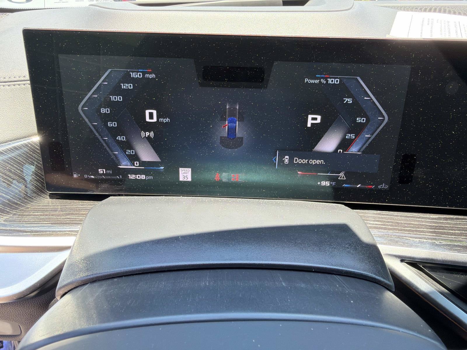 2025 BMW X5 M60i - Photo 24