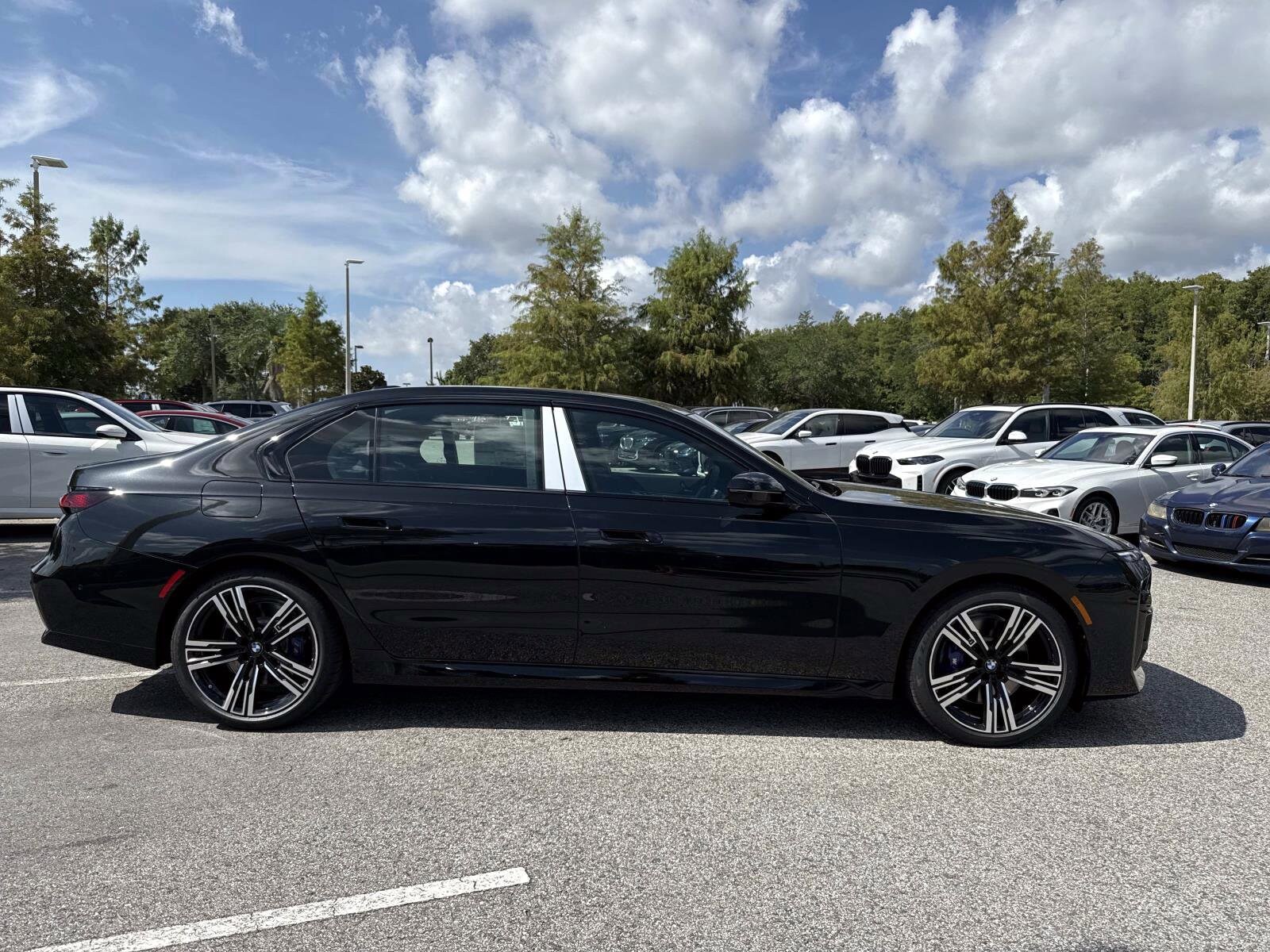 2025 Bmw 740i photo 2