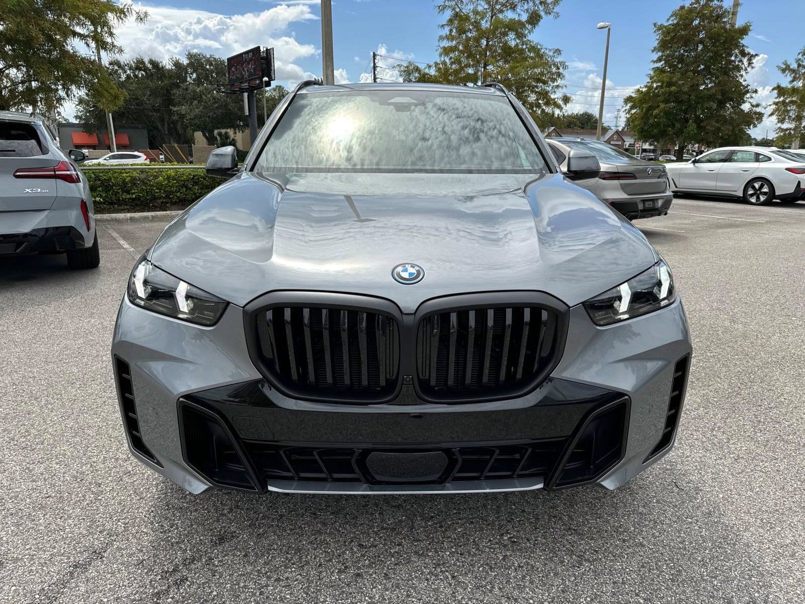 2026 BMW X5 50e - Photo 8