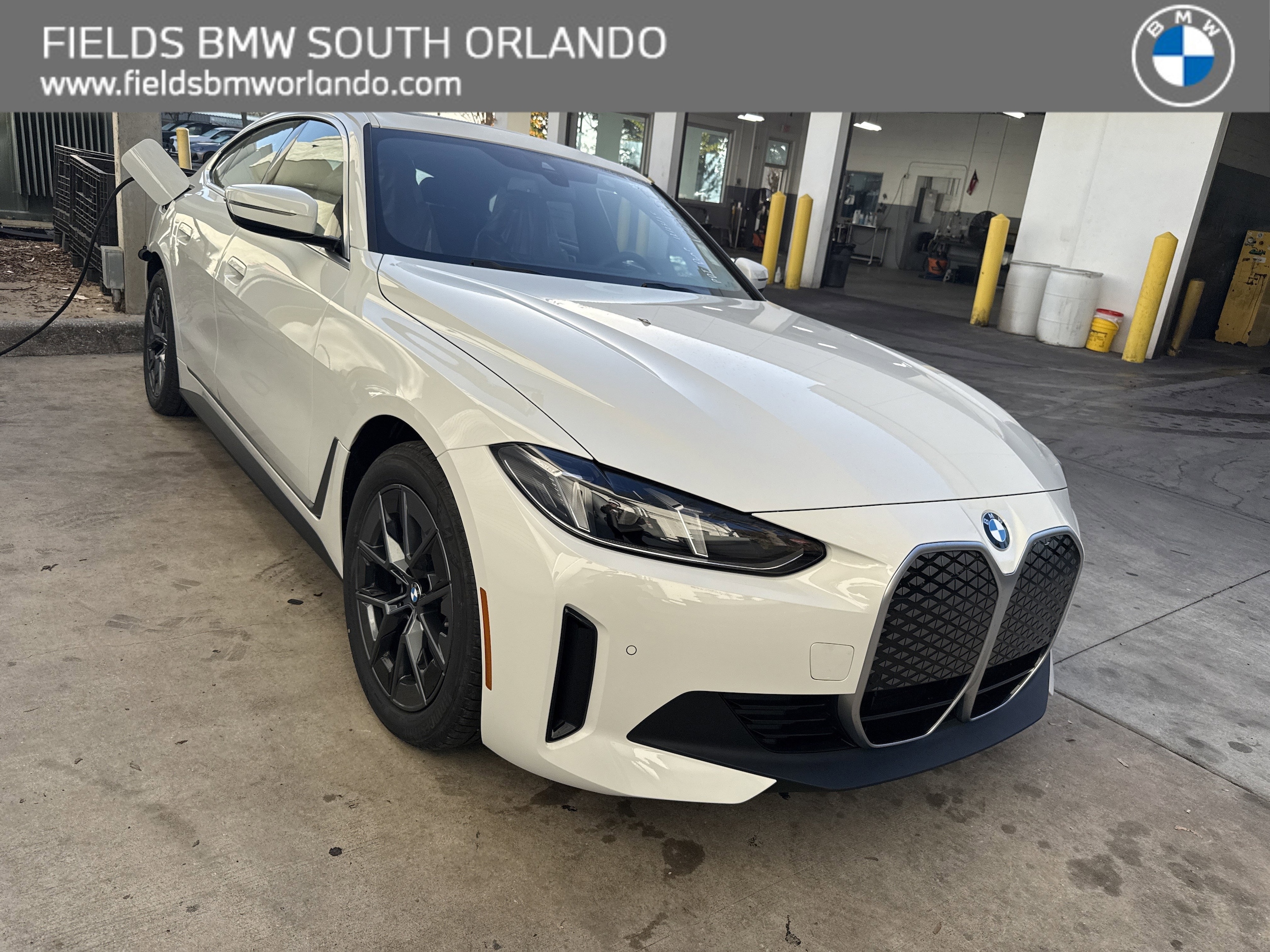 2026 BMW i4 40's photo