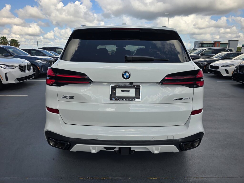 New 2026 BMW X5 xDrive40i xDrive40i Sports Activity Vehicle