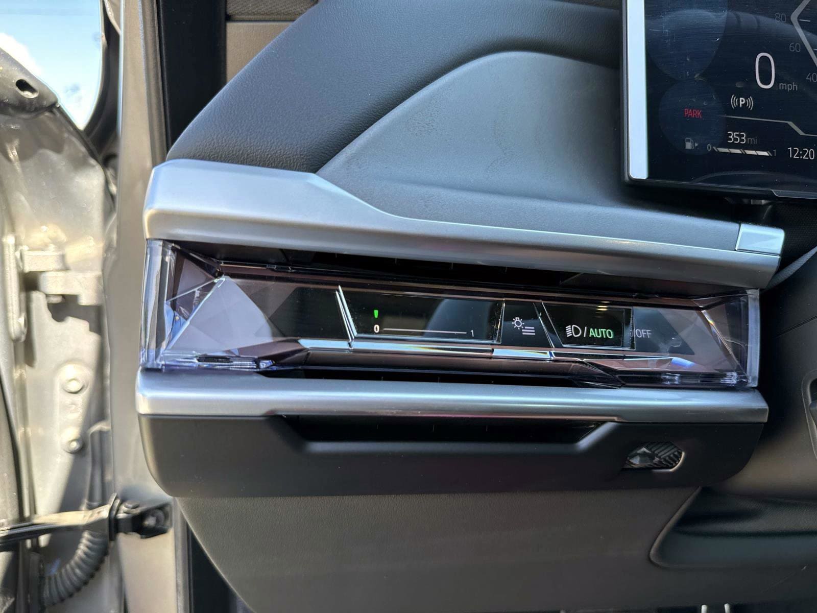 2025 BMW 7 Series 760i - Photo 35