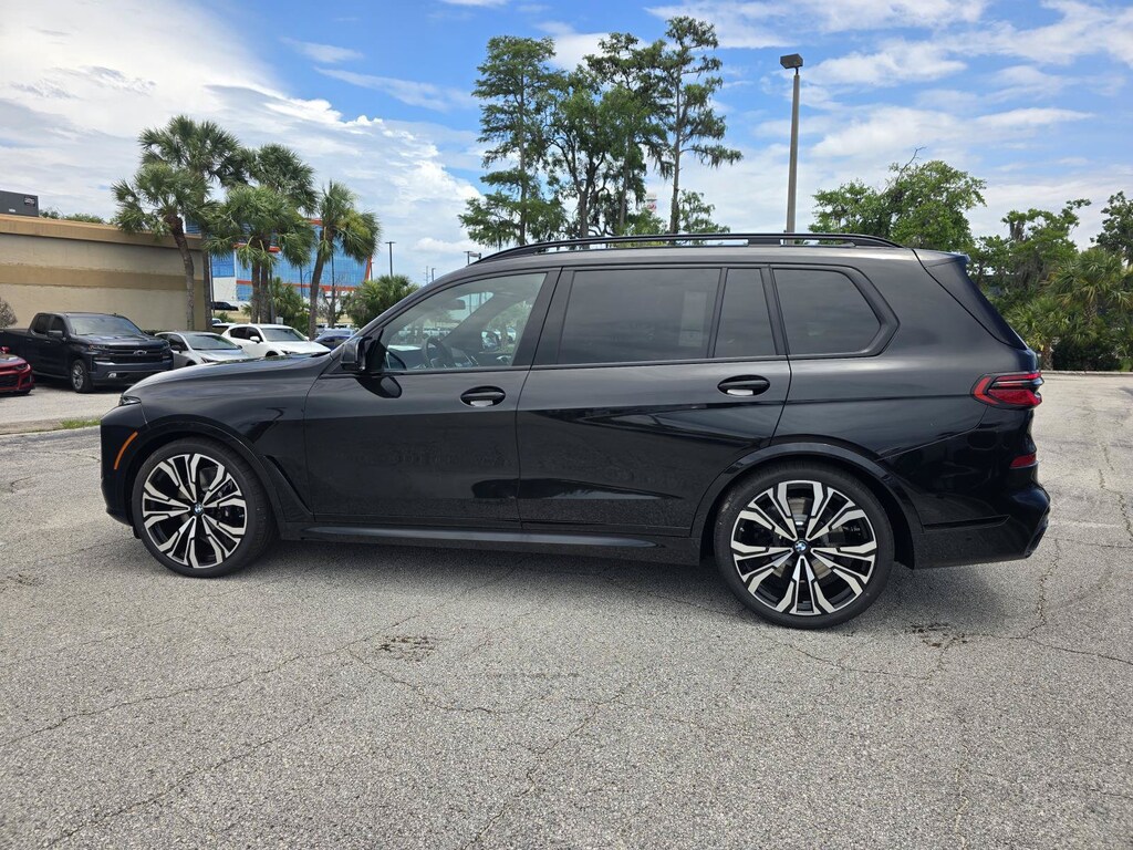New 2027 BMW X7 M60i M60i Sports Activity Vehicle