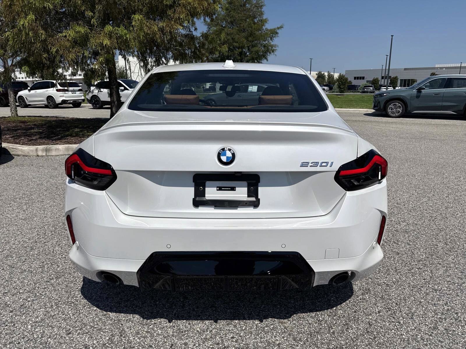 2025 Bmw 230i Coupe photo 4