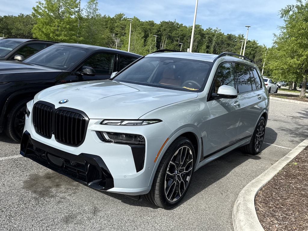 New 2027 BMW X7 xDrive40i xDrive40i Sports Activity Vehicle