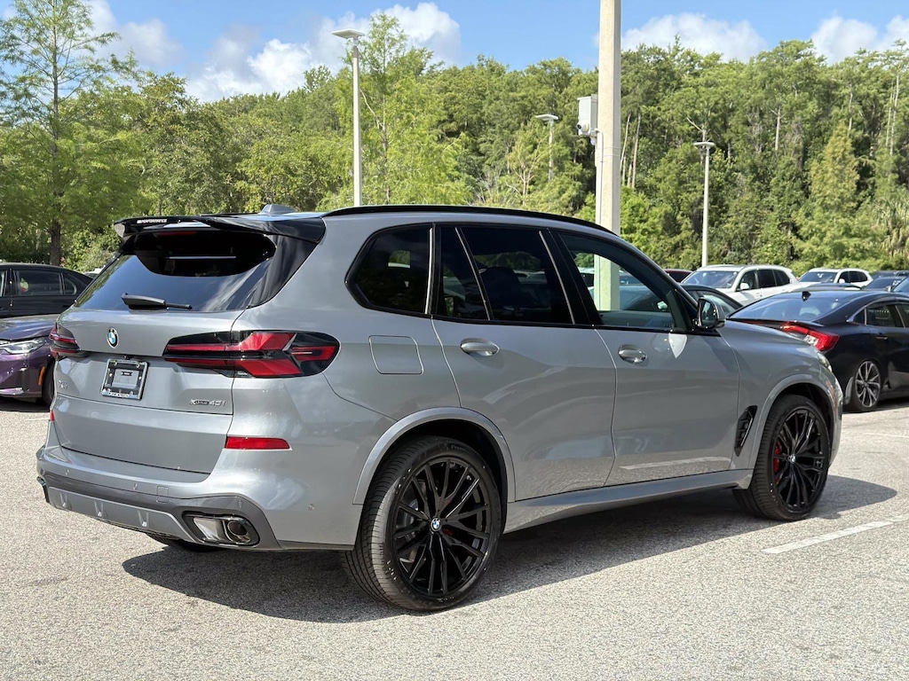 New 2026 BMW X5 xDrive40i xDrive40i Sports Activity Vehicle