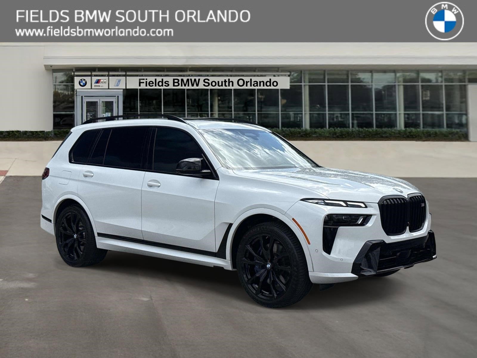 2024 BMW X7 M60i's photo