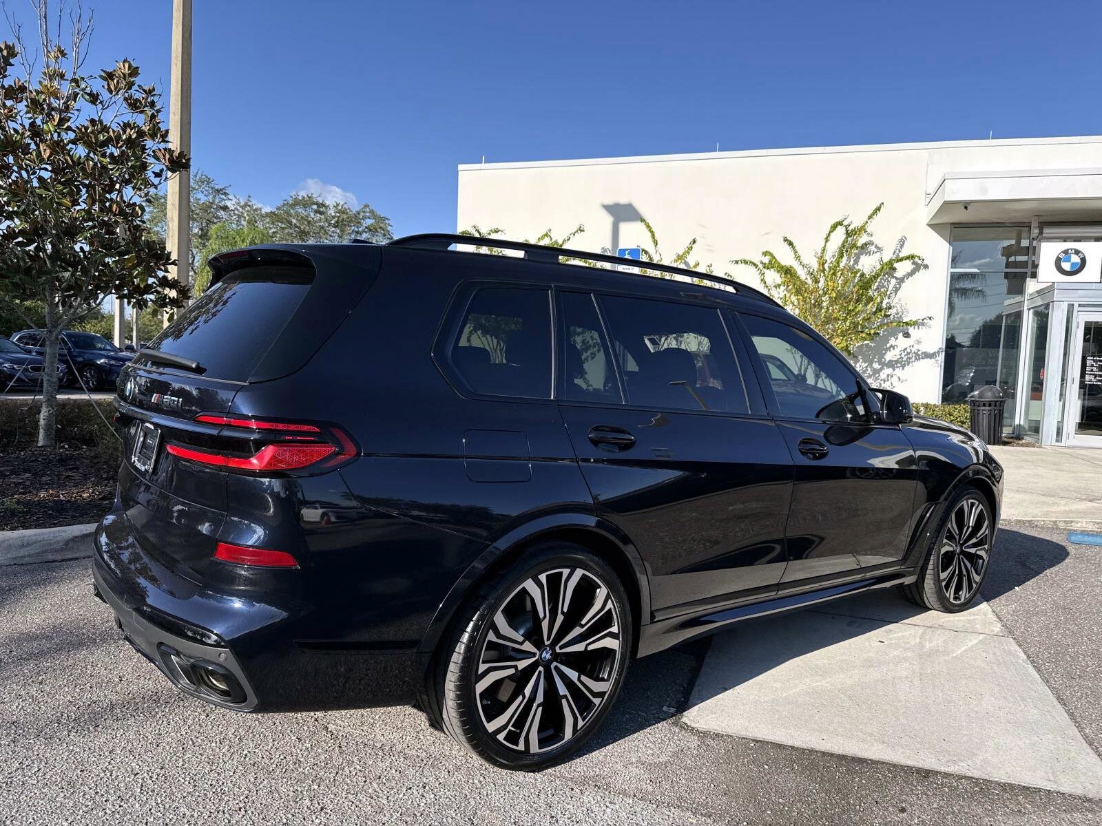 2024 Bmw X7 M60i photo 3