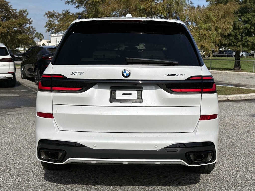 New 2027 BMW X7 xDrive40i xDrive40i Sports Activity Vehicle