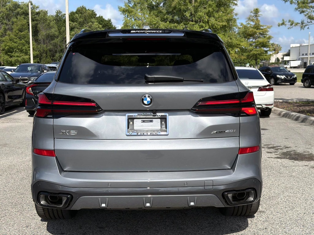 New 2026 BMW X5 xDrive40i xDrive40i Sports Activity Vehicle