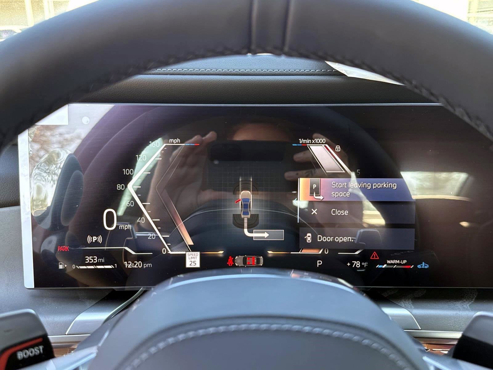 2025 BMW 7 Series 760i - Photo 31
