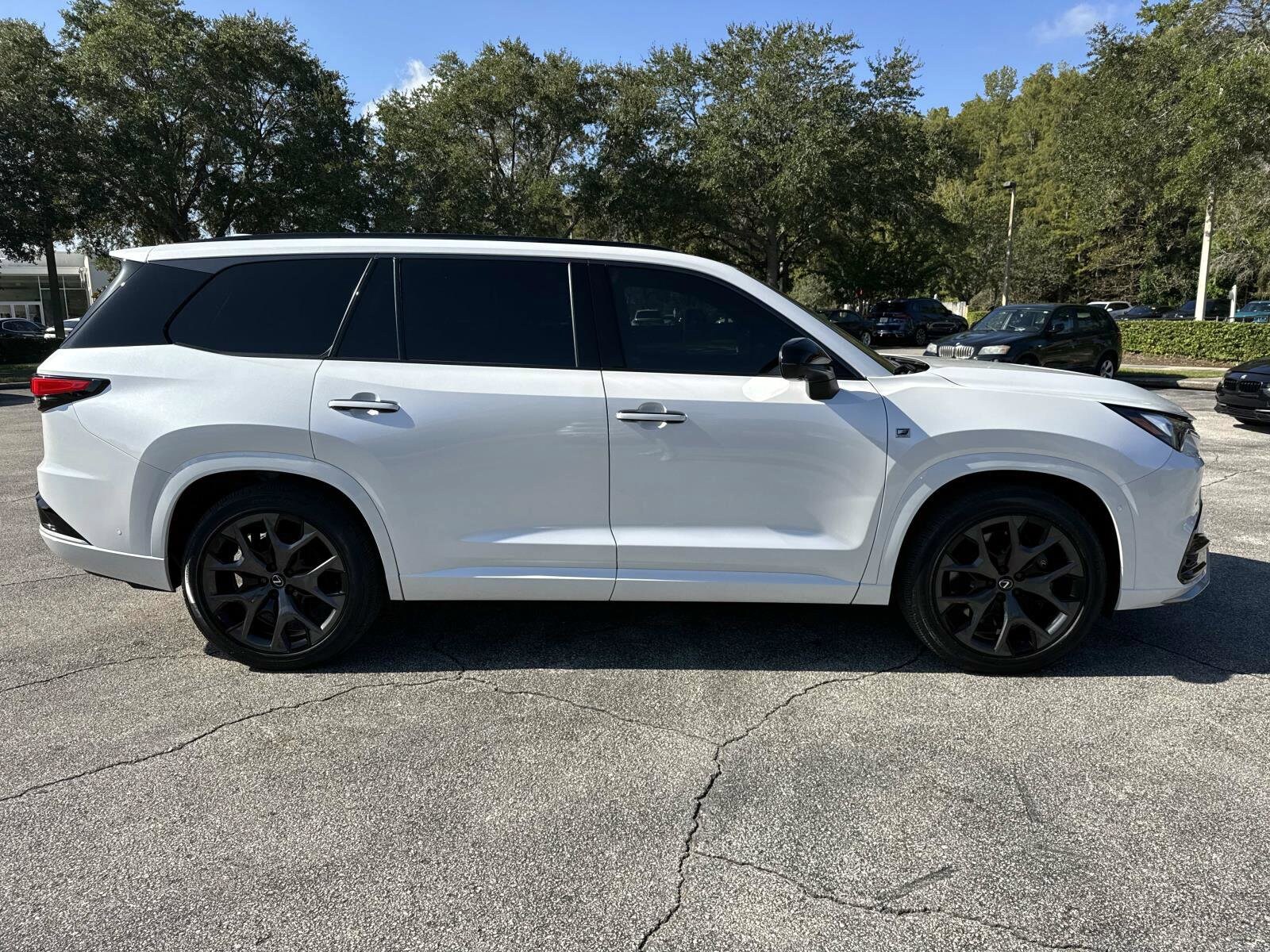 2025 Lexus TX 500h F SPORT Performance Luxury photo 2