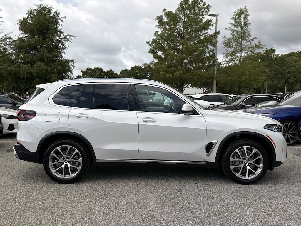 New 2026 BMW X5 sDrive40i sDrive40i Sports Activity Vehicle